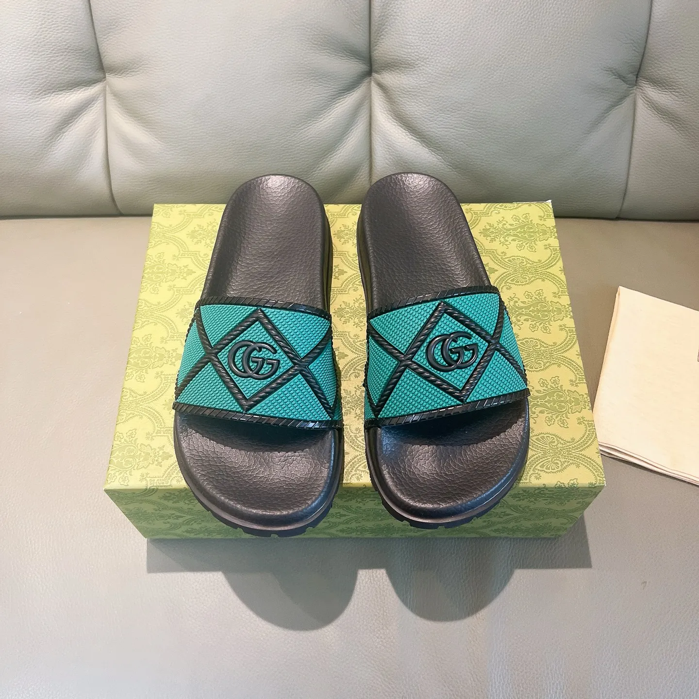 Men's Men's Shoes 130🐮🐮Gucci Gucci Slippers Gucci 2024 latest beach sandals slippers Original molding double G LOGO Original molding consistent Outsole: Men's Men's Shoes u double-layer outsole Size: 35-46